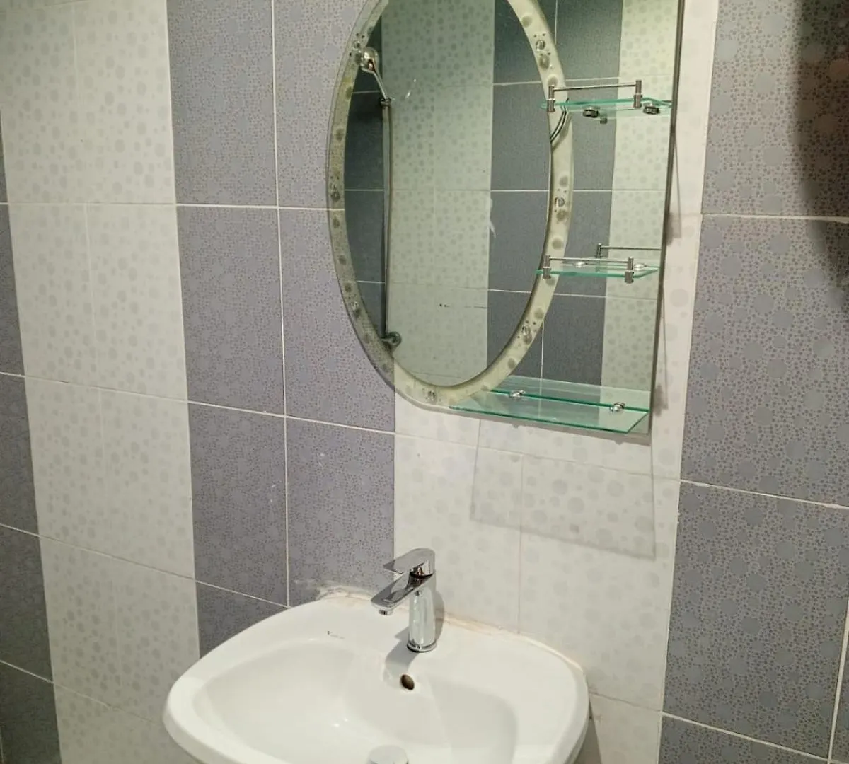 نزل الابرار العزيزية خلف مطعم ريدان Mecca Hotel
